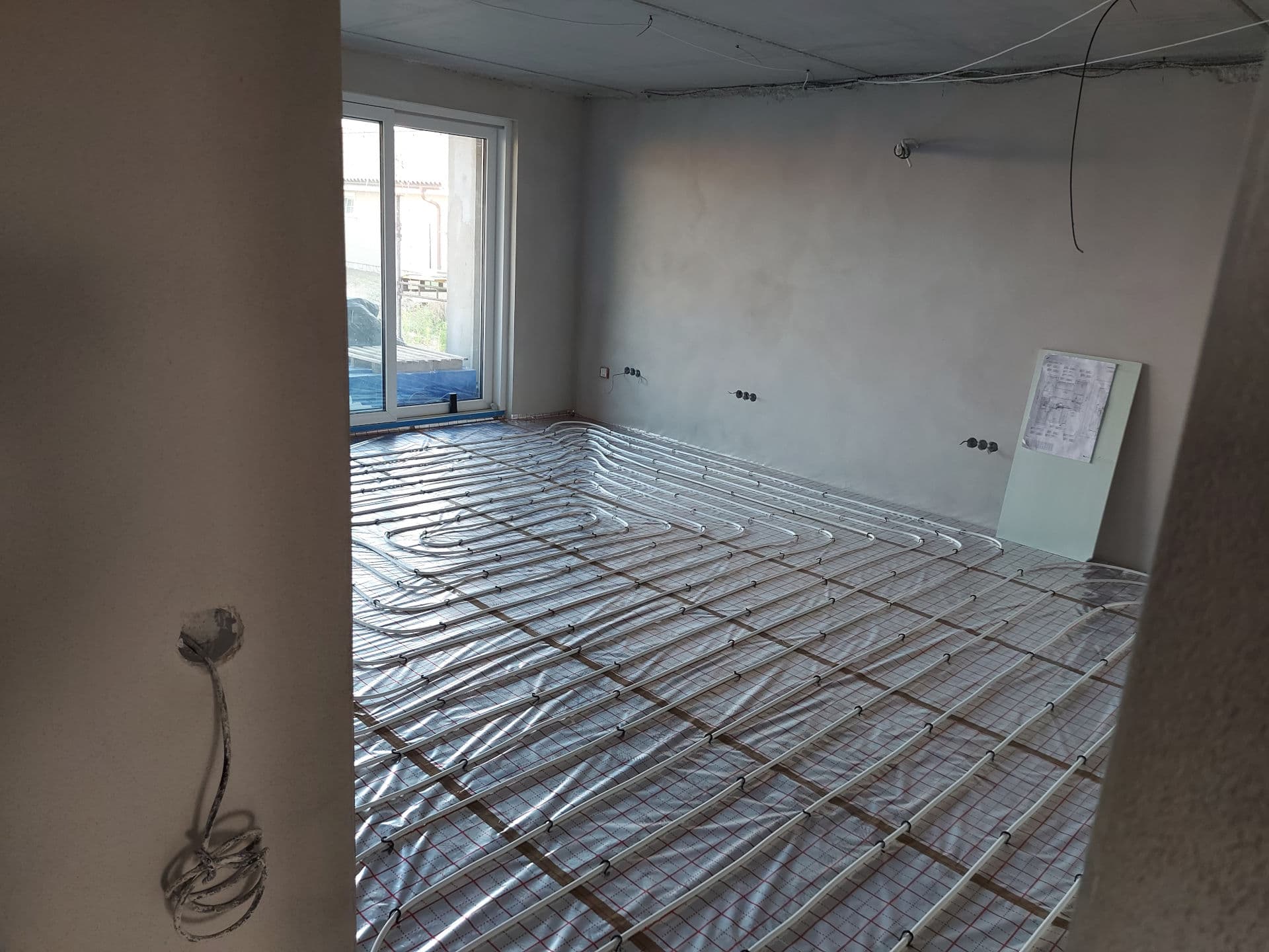 montaz, elektroinstalacia, stavba, klimatizacia, ukazka prace